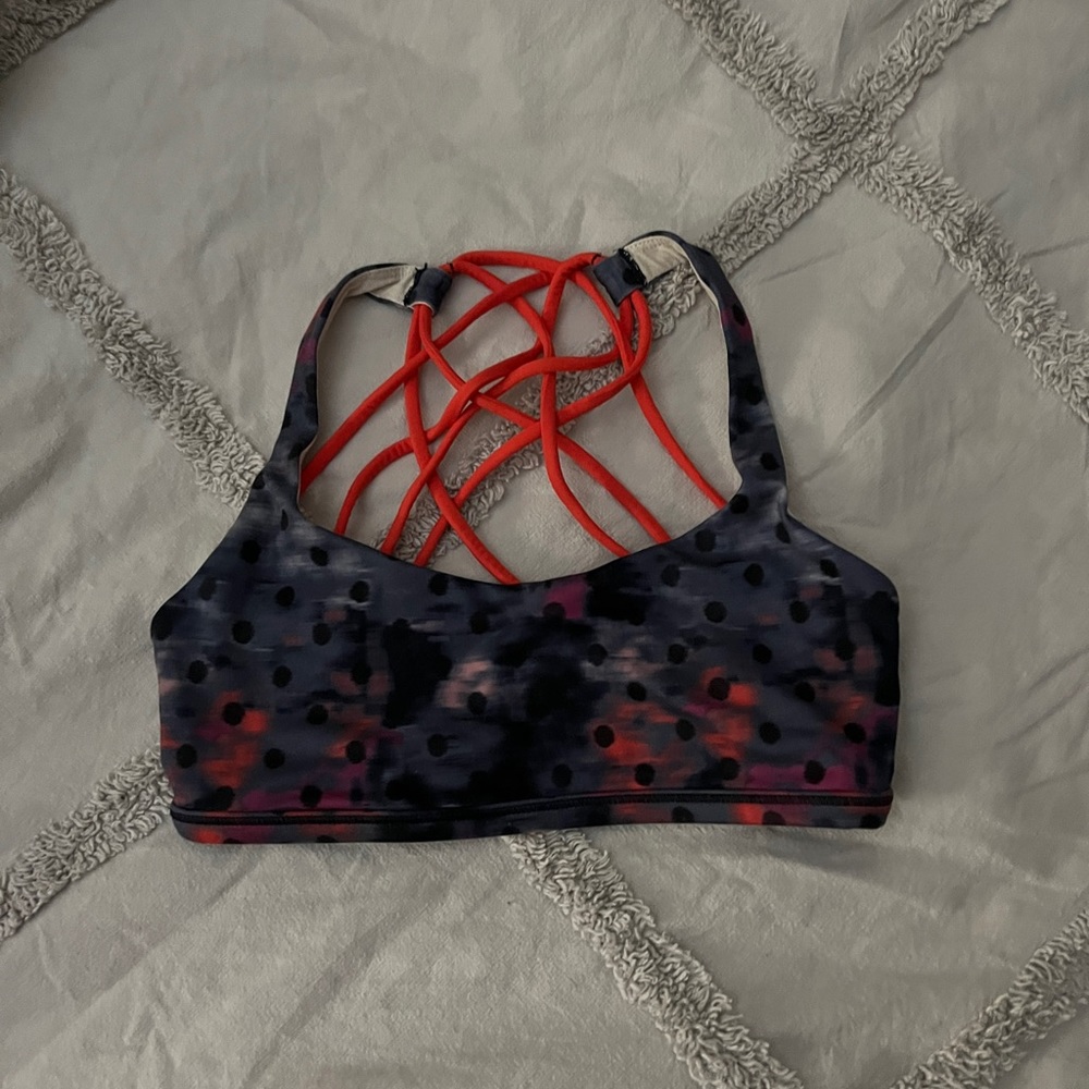 LULU LEMON SPORTS BRA GOOD CONDITION